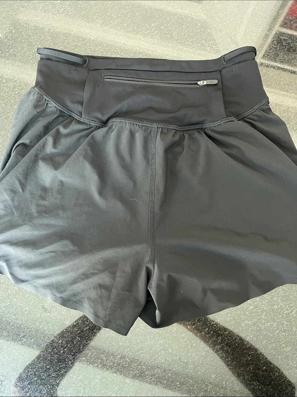 lululemon athletica Nulux Road to Trail HRShort 4” Sz-6 - Picture 8 of 10